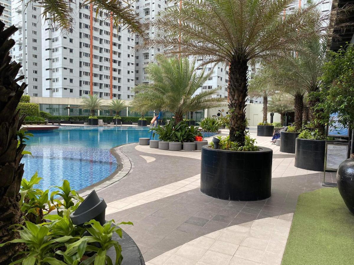 Penthouse Perfection Air Makati Apartment Manila