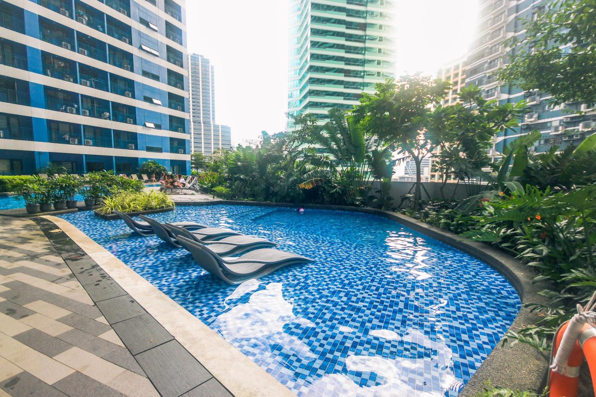 Penthouse Perfection Air Makati Apartment Manila